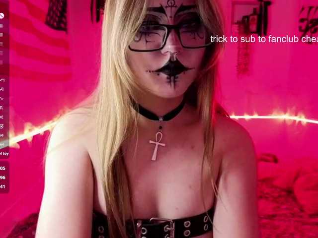 RosemaryTrundle live cam on BongaCams
