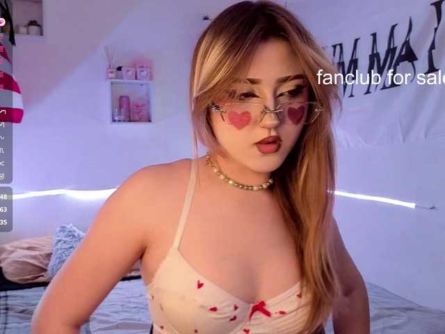 RosemaryTrundle live cam on BongaCams