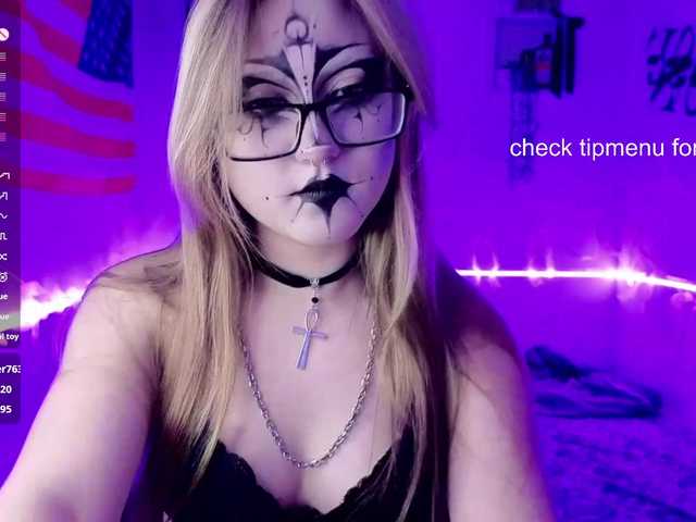 RosemaryTrundle live cam on BongaCams