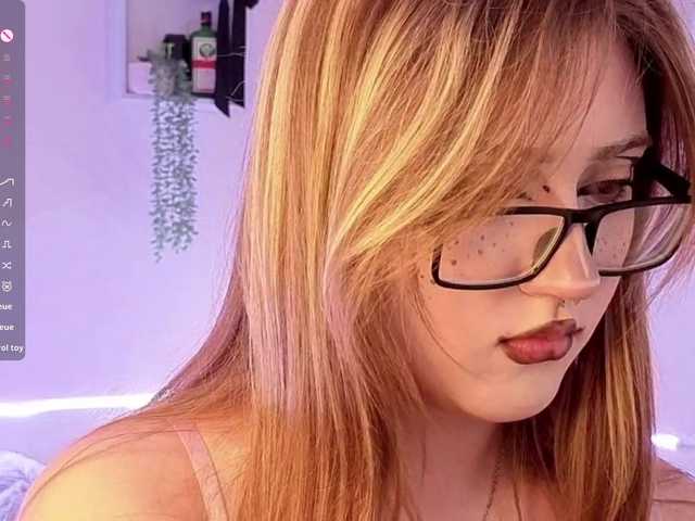 RosemaryTrundle live webcam show