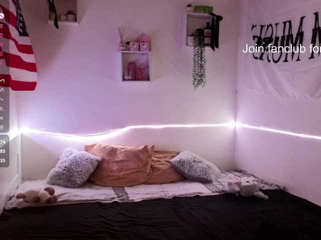 RosemaryTrundle live cam on BongaCams