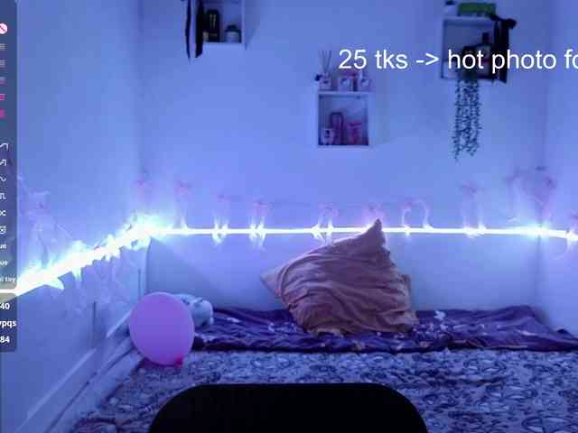RosemaryTrundle Live Webcam on BongaCams