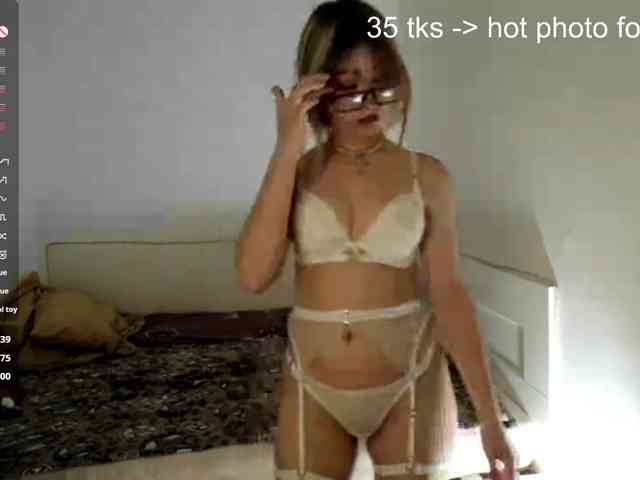 RosemaryTrundle webcam