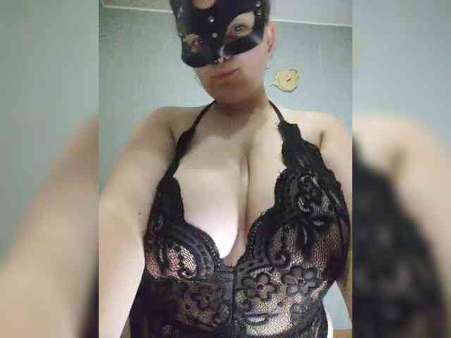 LinaLaa webcam