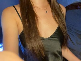 Wallis Porn Show