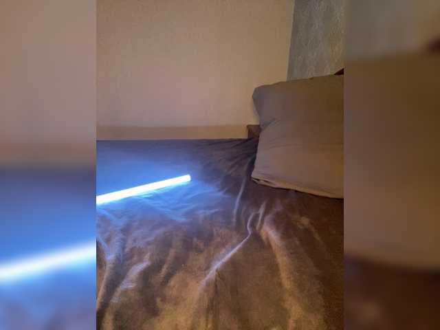 Wallis live cam on BongaCams