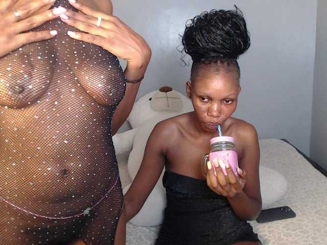 VelvetCuties live cam on BongaCams