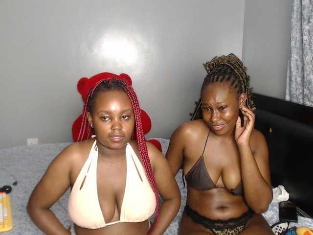 VelvetCuties live webcam show