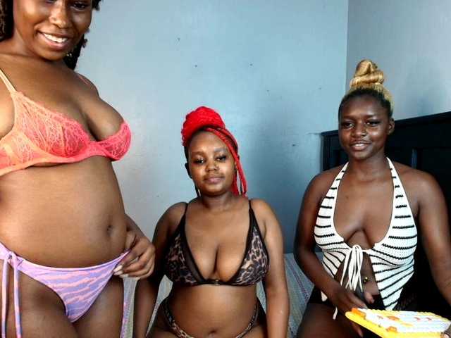 VelvetCuties live cam on BongaCams