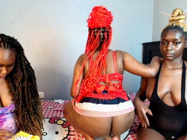 VelvetCuties live cam on BongaCams