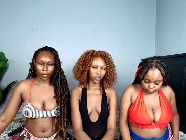 VelvetCuties live cam on BongaCams
