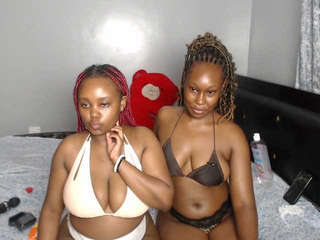 VelvetCuties live webcam show