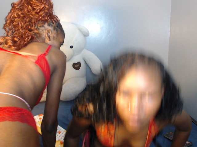 VelvetCuties live cam on BongaCams