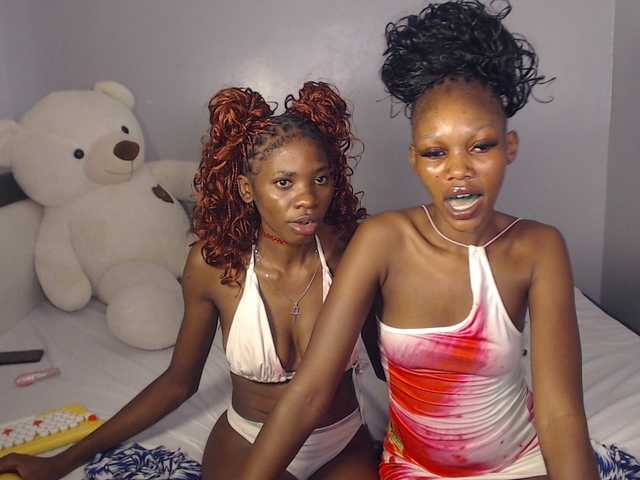VelvetCuties live cam on BongaCams