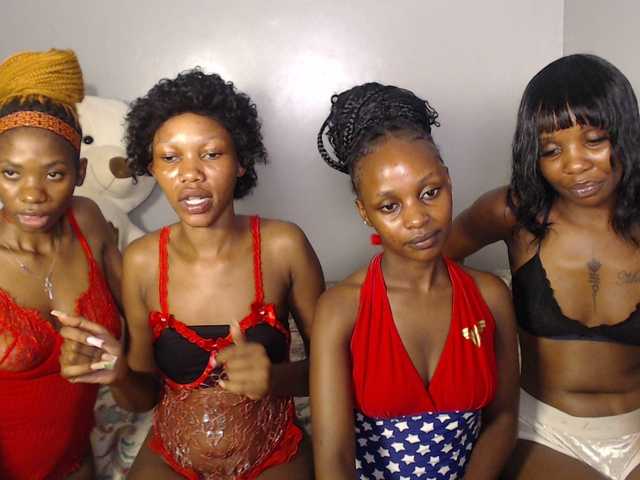 VelvetCuties live cam on BongaCams