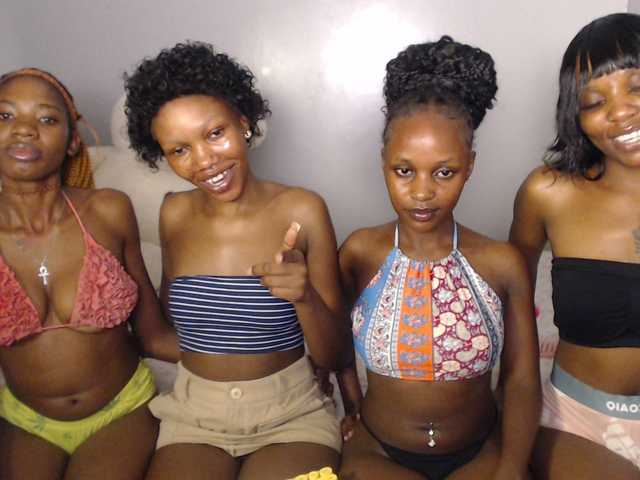 VelvetCuties live cam on BongaCams