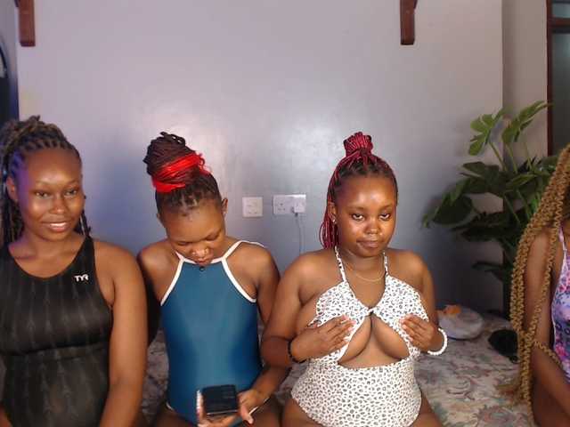 VelvetCuties live cam on BongaCams