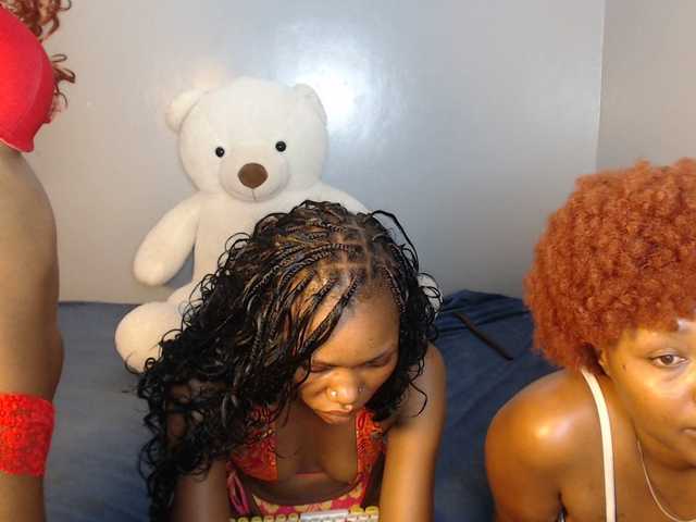 VelvetCuties live cam on BongaCams