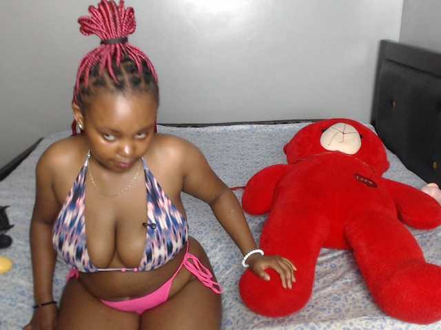 VelvetCuties live cam on BongaCams