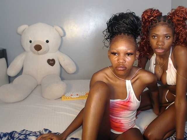 VelvetCuties live cam on BongaCams