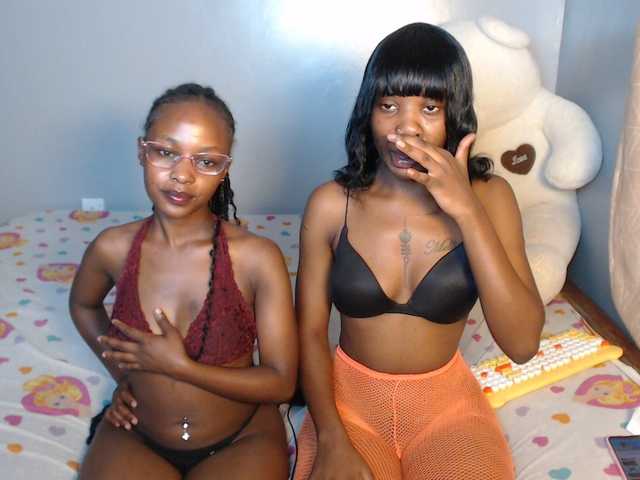 VelvetCuties live cam on BongaCams