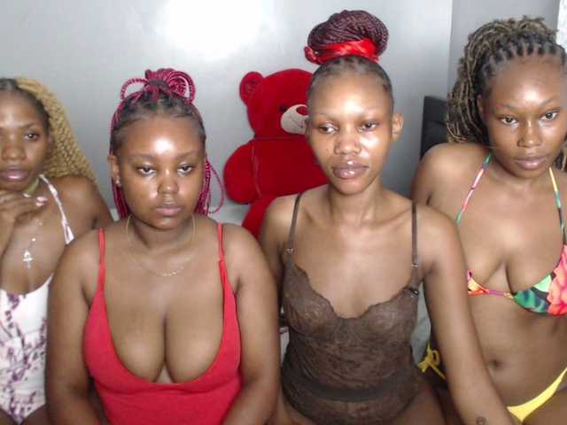 VelvetCuties live cam on BongaCams