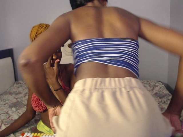 VelvetCuties live cam on BongaCams