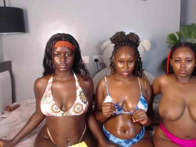 VelvetCuties webcam
