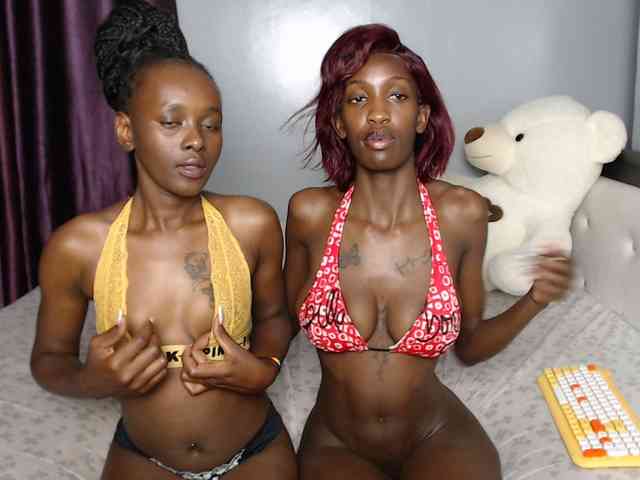 VelvetCuties webcam