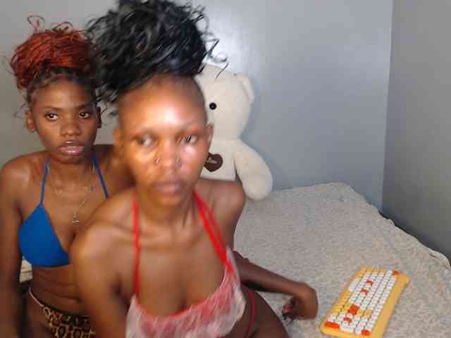 VelvetCuties webcam