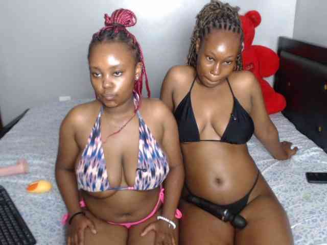 VelvetCuties webcam