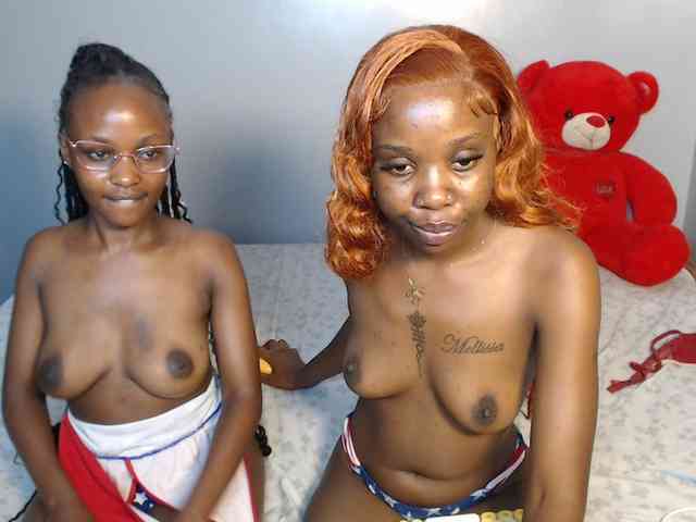 VelvetCuties webcam