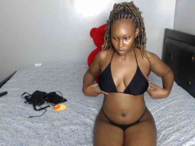 VelvetCuties webcam