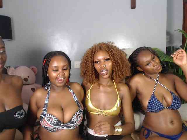 VelvetCuties webcam