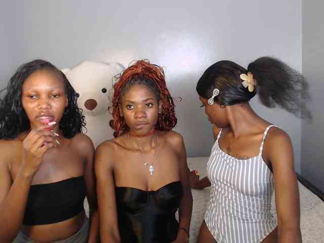 Modèle: VelvetCuties