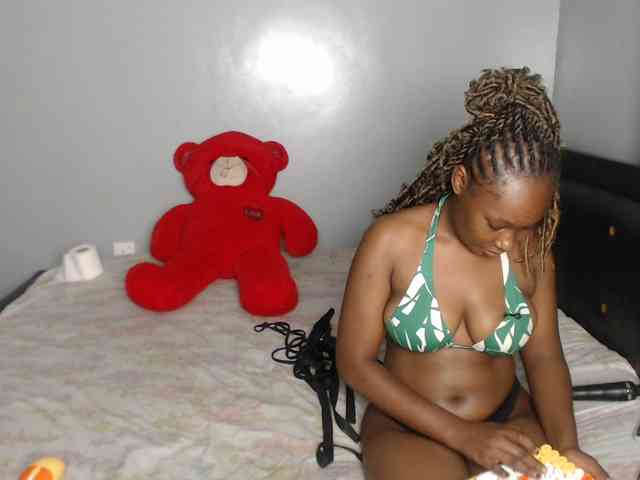 VelvetCuties webcam