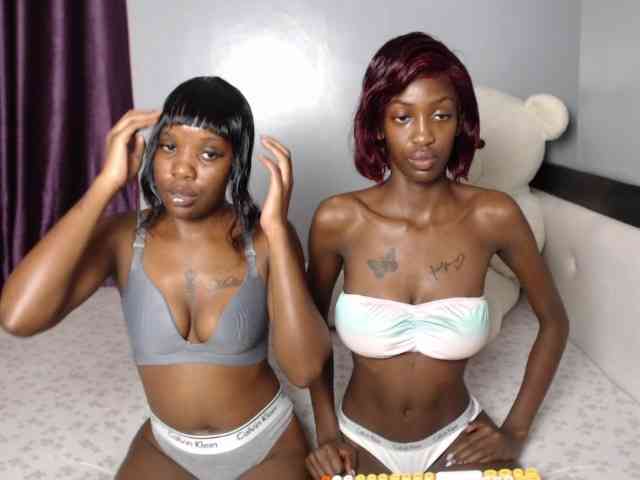 VelvetCuties webcam