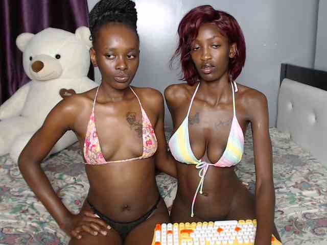 VelvetCuties webcam