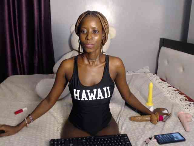 VelvetCuties webcam