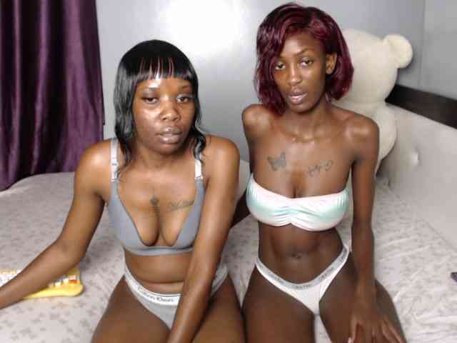 VelvetCuties webcam