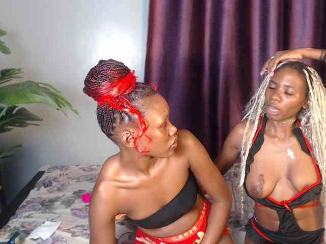 VelvetCuties webcam
