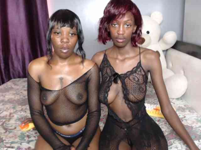 VelvetCuties webcam