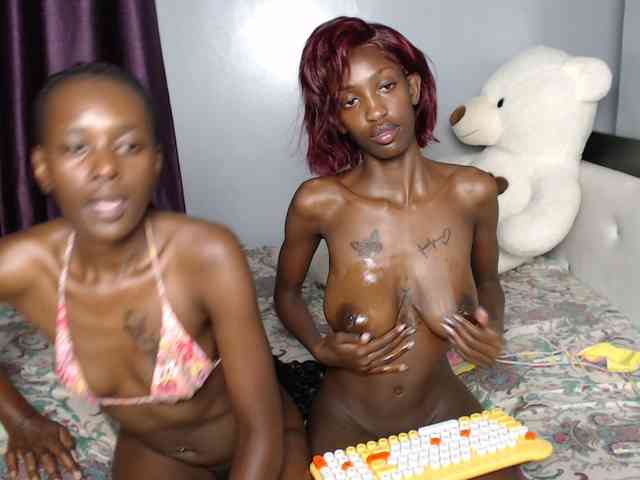 VelvetCuties webcam