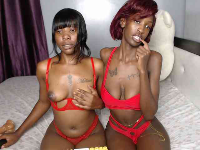 VelvetCuties webcam