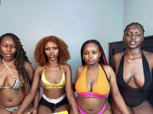 VelvetCuties webcam