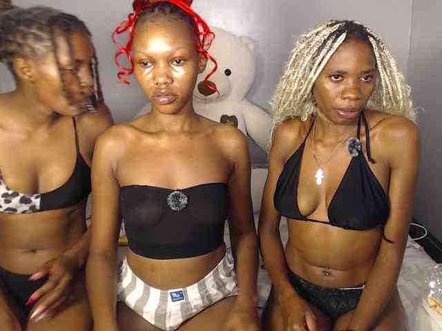 VelvetCuties Sex Cam Show