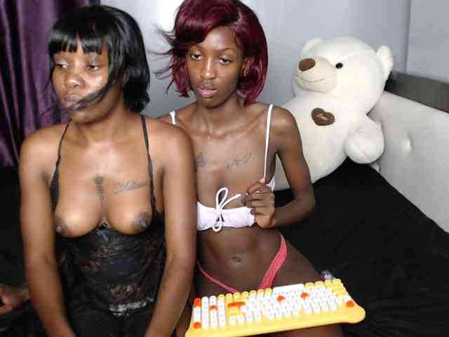 VelvetCuties webcam