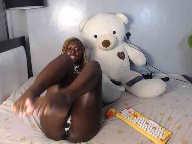 VelvetCuties webcam