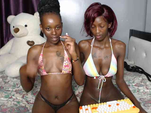 VelvetCuties webcam