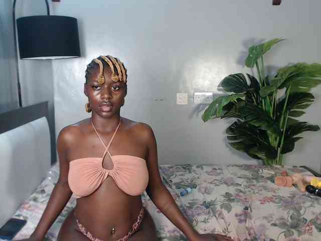 VelvetCuties webcam